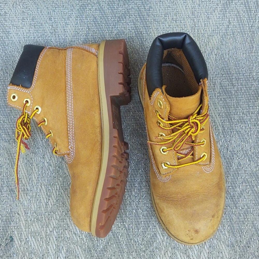 Timberland sz2 kids boots